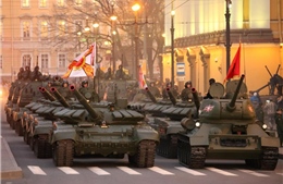 Nga tung 100 siêu tăng ‘tàng hình’ T-14 Armata sẵn sàng chiến đấu